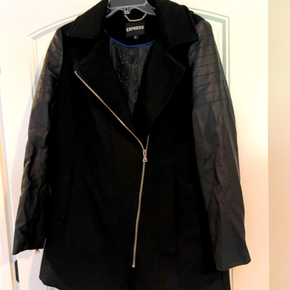 Express black pea coat size medium EUC